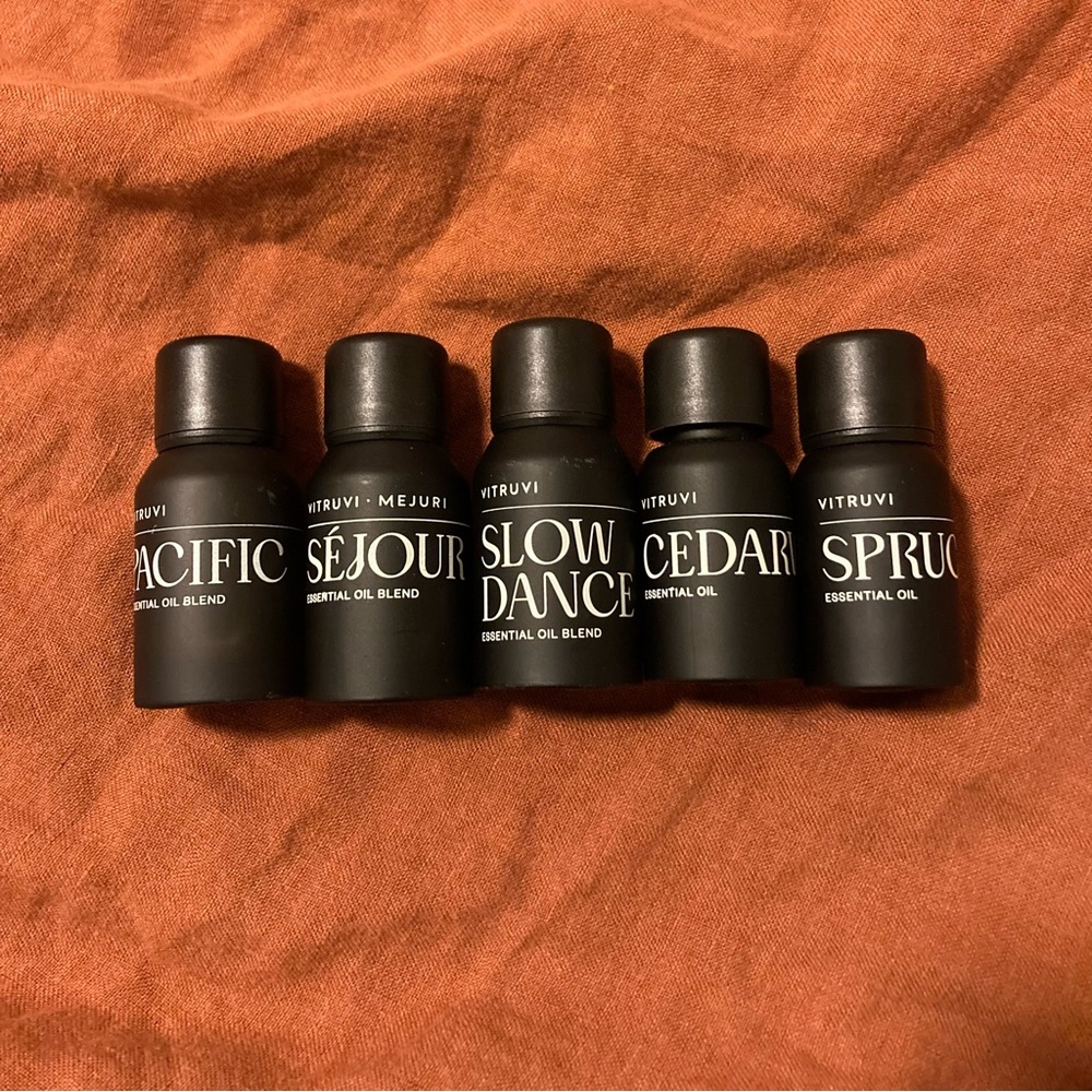 Vitruvi Essential Oil Bundle